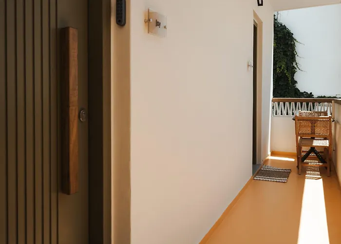 Chic Elysium - Nirvana Naxos City