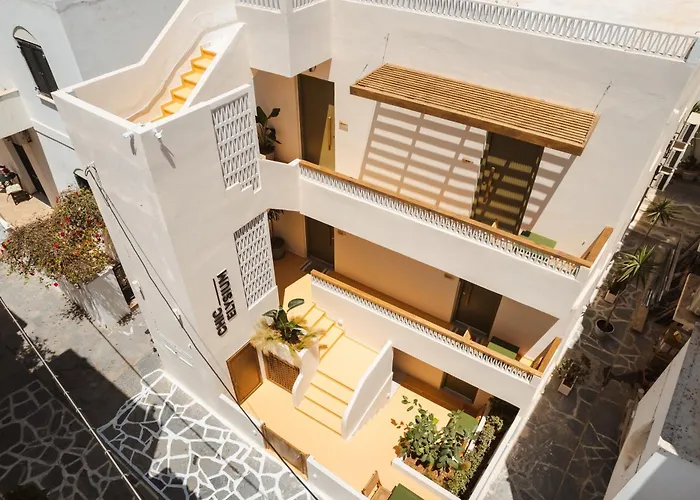 Chic Elysium - Nirvana * Naxos City